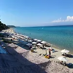 Sandra Βίλα Κρυοπηγή
